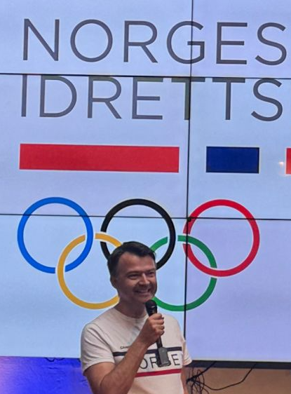 Sturla Frøyland på Mesh i Oslo om oppvarming til landskamp i fotball-VM med startup-miljøer og norsk idrett
